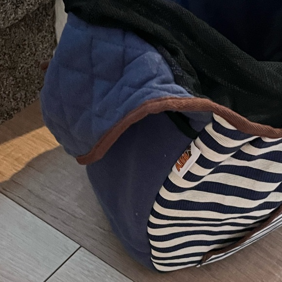 Nautical Striped Pet Carrier for Dogs - Picture 9 of 16